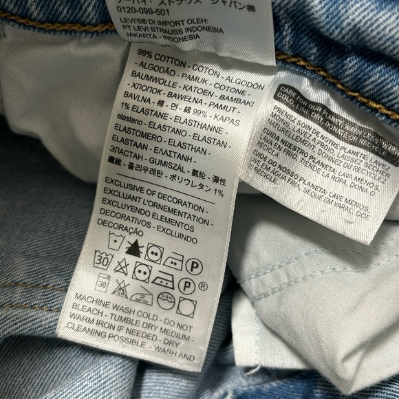 Levi’s light wash Wedgie jeans 32 - Picture 6 of 10